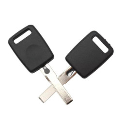 5pcs Key Shell For Audi A4 B6 A3 A6 C5 C6 B7 Q5 B5 Q7 A2 Transponder Key Chip Fob Remote Control Car Key Shell Blank Key Cover